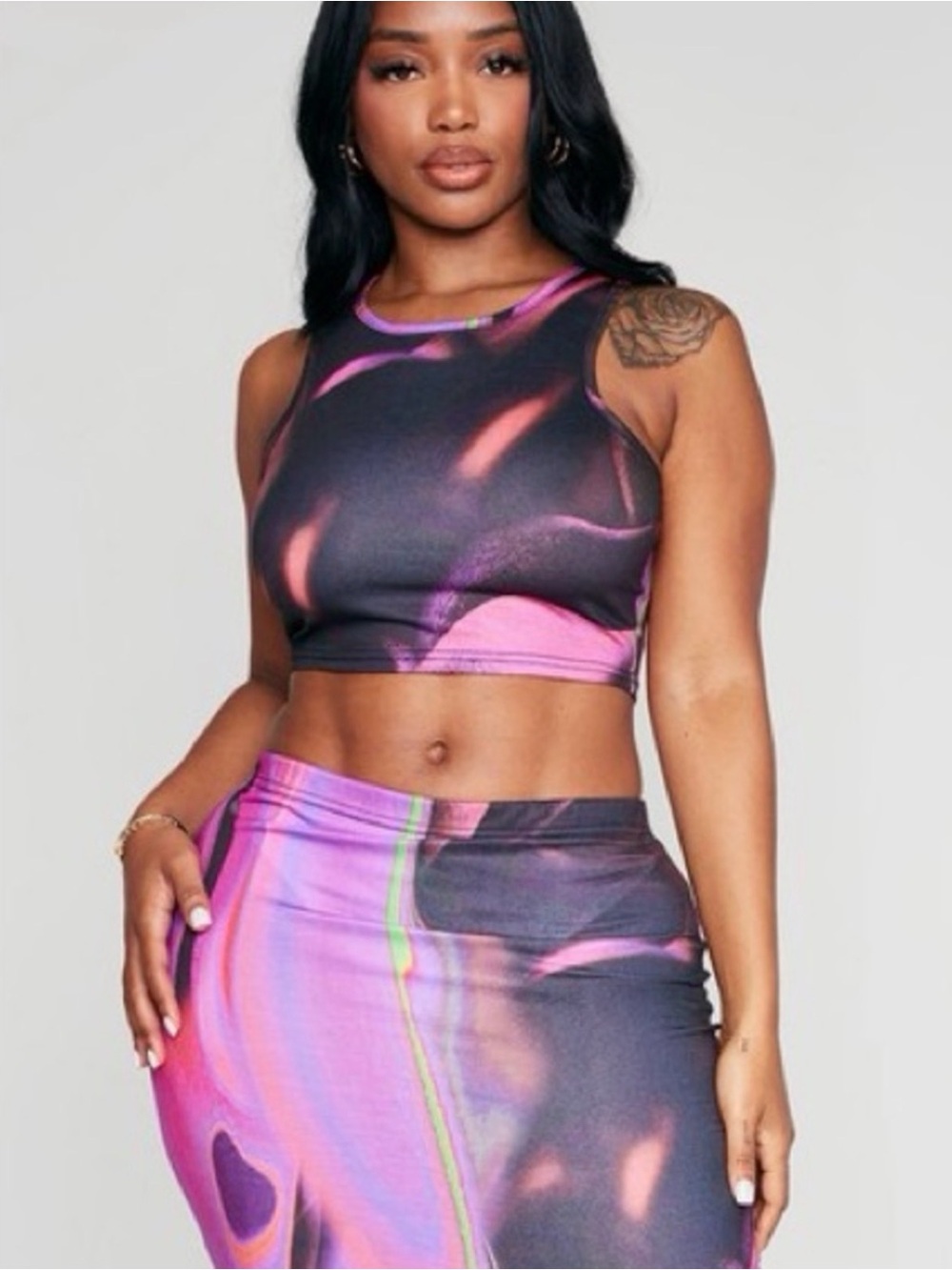 PrettyLittleThing 🖤 Abstract 2 Piece Set - Crop Tank $ Midi Skirt